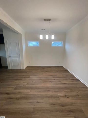 1 Halsey Street, Central, SC 29630