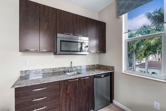 1511 NW 48th Lane, Boca Raton, FL 33431
