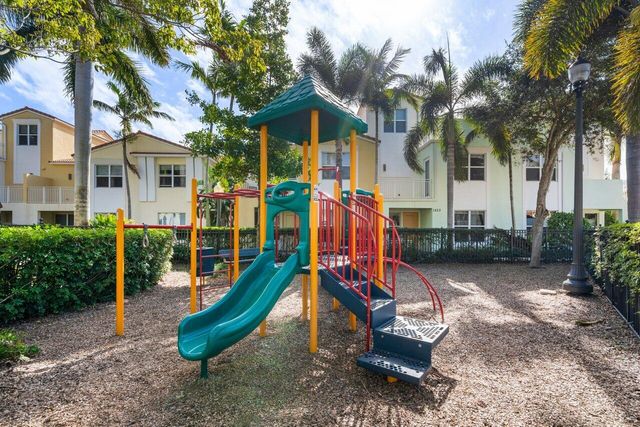 1511 NW 48th Lane, Boca Raton, FL 33431