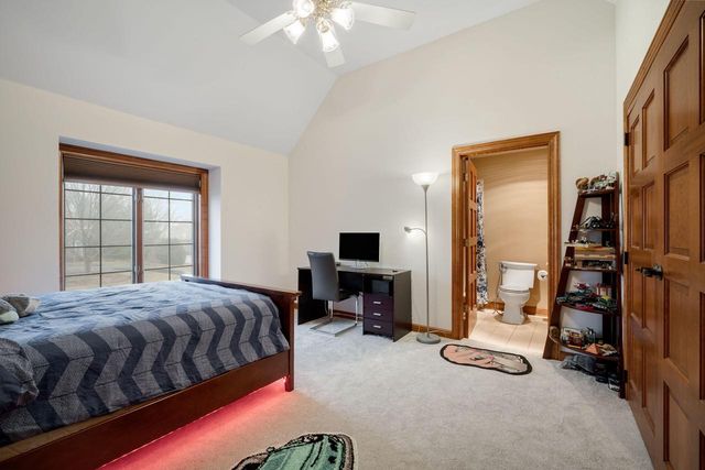2840 Norman DRIVE, Brookfield, WI 53045