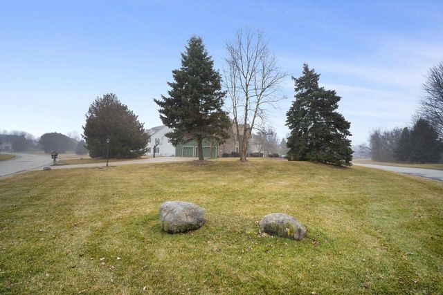 2840 Norman DRIVE, Brookfield, WI 53045