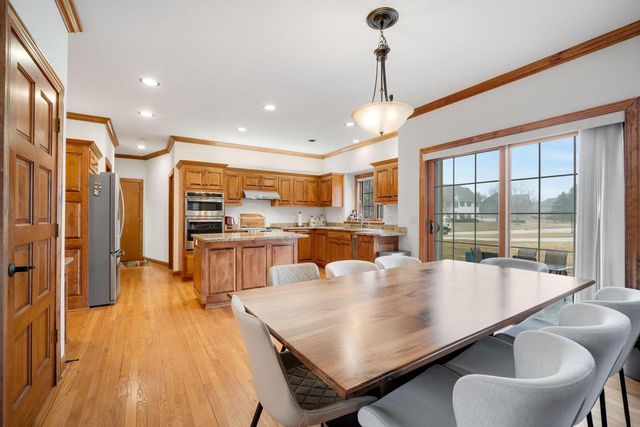 2840 Norman DRIVE, Brookfield, WI 53045