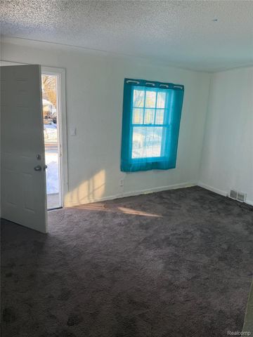 7825 Saint Marys Street, Detroit, MI 48228