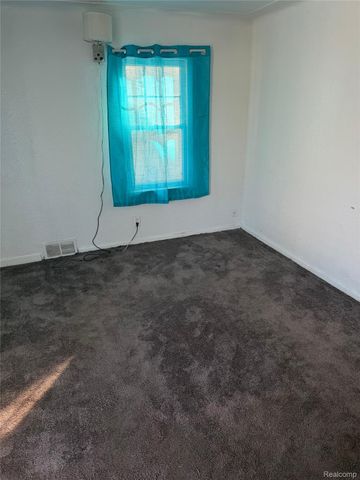 7825 Saint Marys Street, Detroit, MI 48228