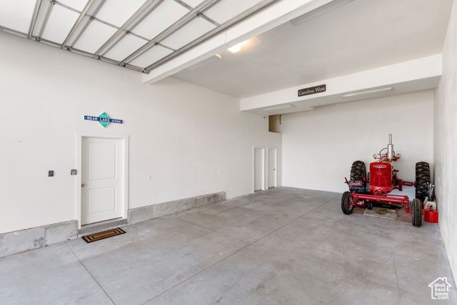 208 CHOKE CHERRY DR, Saint Charles, ID 83272