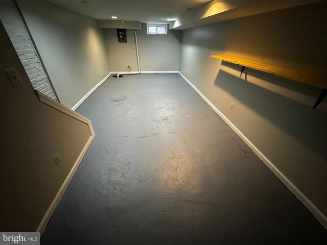 411 N BELNORD AVE, Baltimore, MD 21224