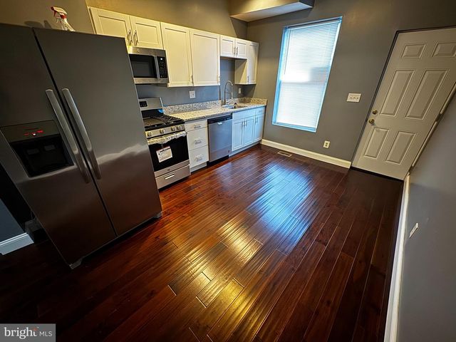 411 N BELNORD AVE, Baltimore, MD 21224