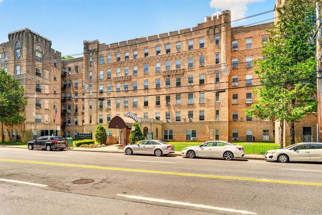 85 Bronx River Road 4A, Yonkers, NY 10704