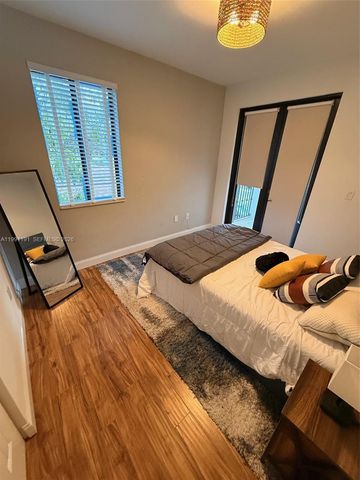 3421 SW 13th Ter 3421, Miami, FL 33145