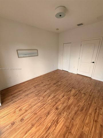 3421 SW 13th Ter 3421, Miami, FL 33145