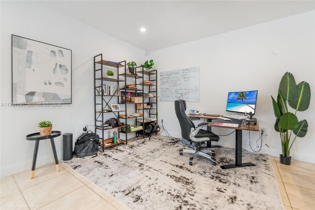 3421 SW 13th Ter 3421, Miami, FL 33145