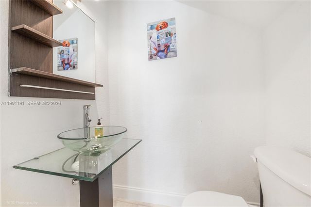 3421 SW 13th Ter 3421, Miami, FL 33145