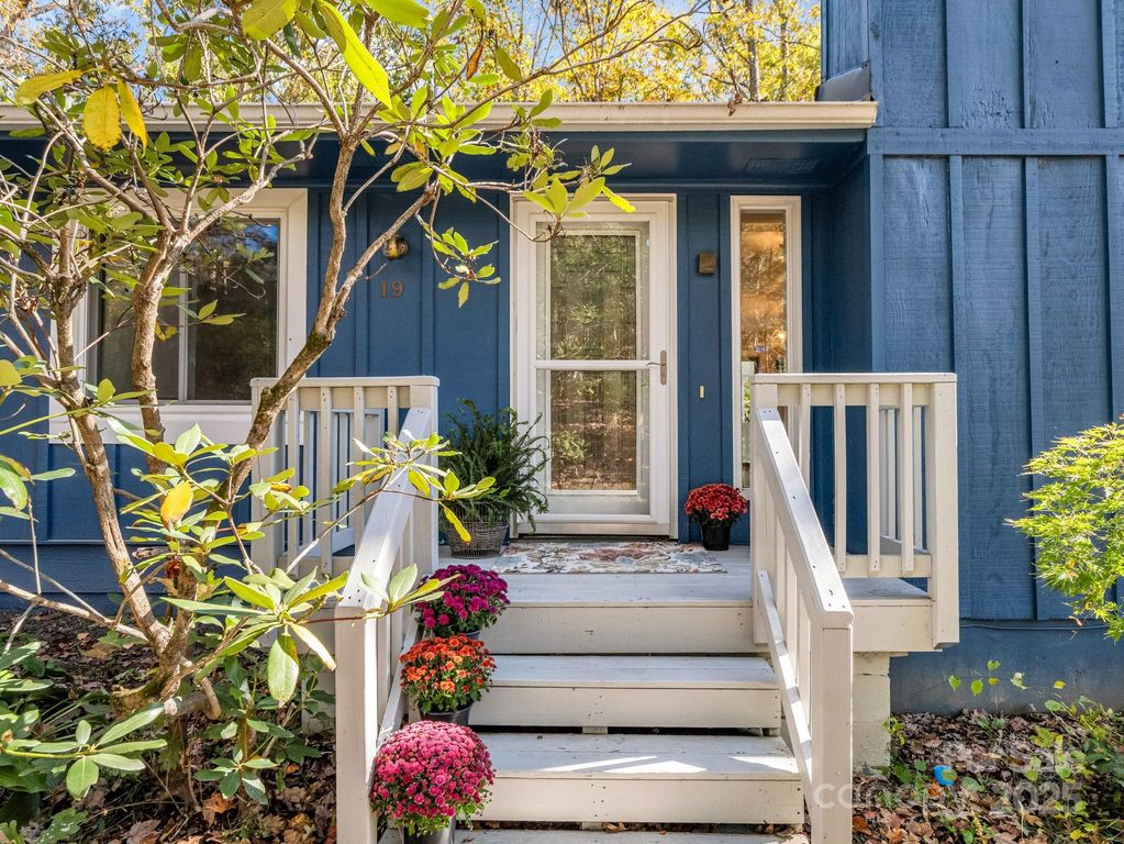 19 Muirfield Drive, Arden, NC 28704