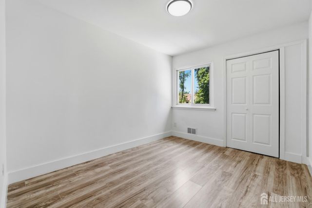 39 Davids Court, South Brunswick, NJ 08810