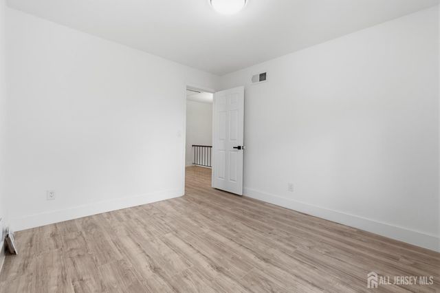 39 Davids Court, South Brunswick, NJ 08810