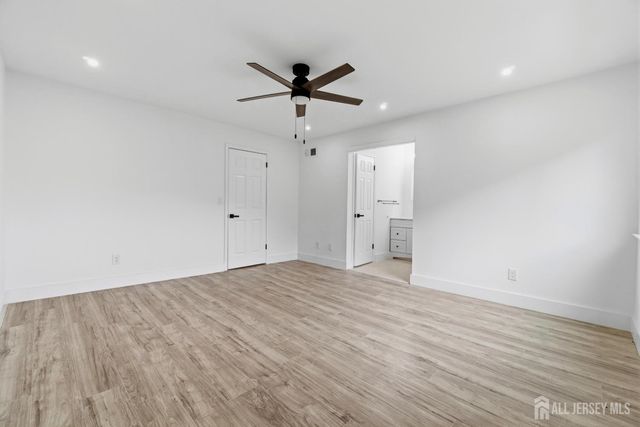 39 Davids Court, South Brunswick, NJ 08810