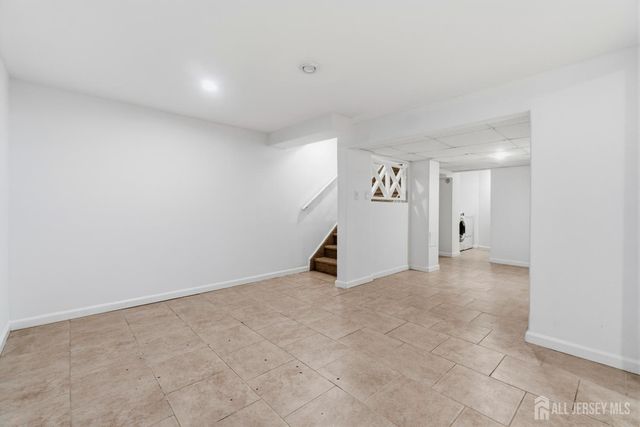 39 Davids Court, South Brunswick, NJ 08810