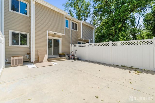 39 Davids Court, South Brunswick, NJ 08810