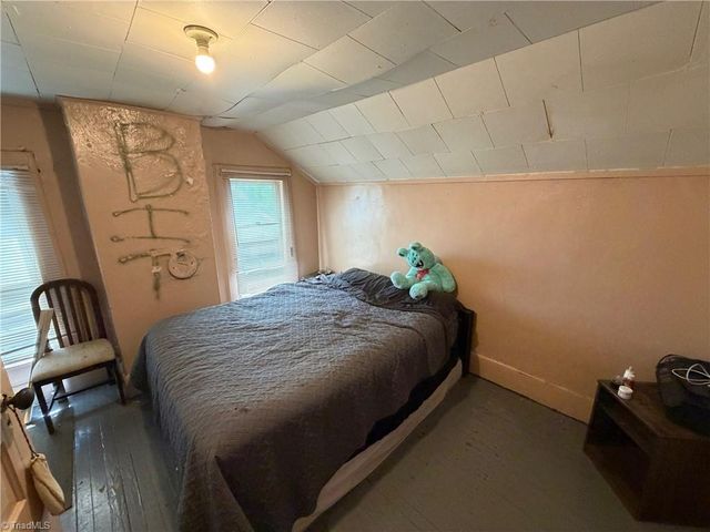 705 S Ohenry Boulevard, Greensboro, NC 27401