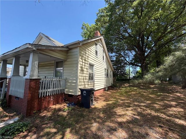 705 S Ohenry Boulevard, Greensboro, NC 27401