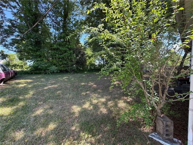 705 S Ohenry Boulevard, Greensboro, NC 27401