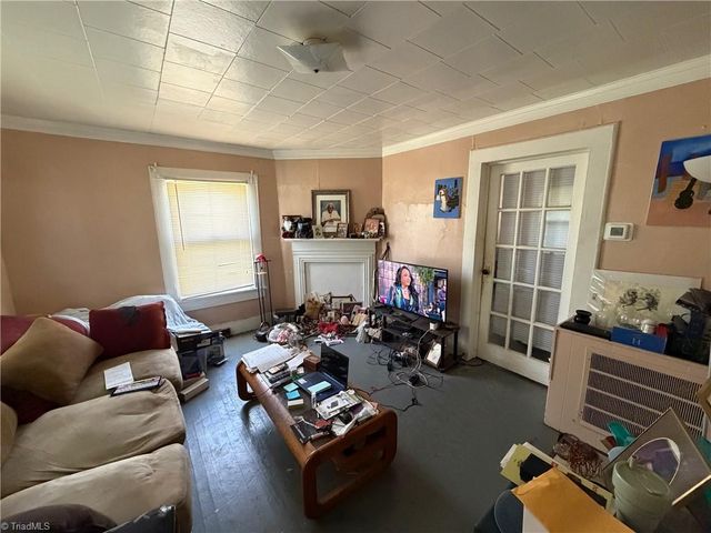 705 S Ohenry Boulevard, Greensboro, NC 27401