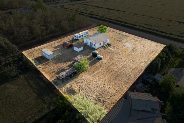 22756 Road 180, Lindsay, CA 93247