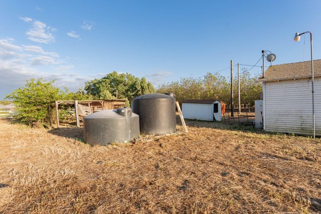 22756 Road 180, Lindsay, CA 93247