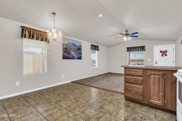 652 S Ellsworth Road 16, Mesa, AZ 85208