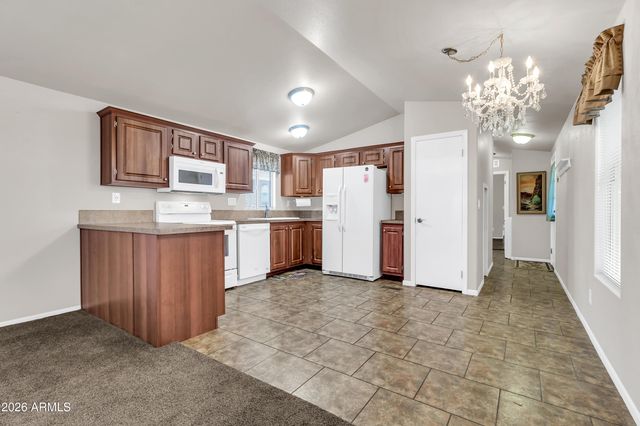 652 S Ellsworth Road 16, Mesa, AZ 85208