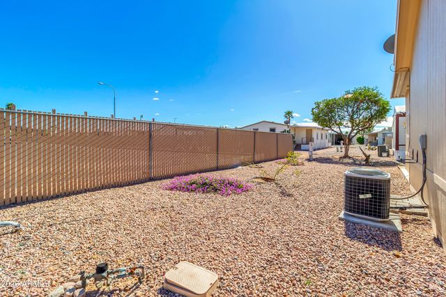 652 S Ellsworth Road 16, Mesa, AZ 85208