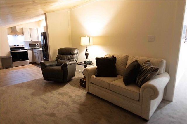 32184 E 237th Street, Ridgeway, MO 64481