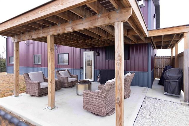 32184 E 237th Street, Ridgeway, MO 64481