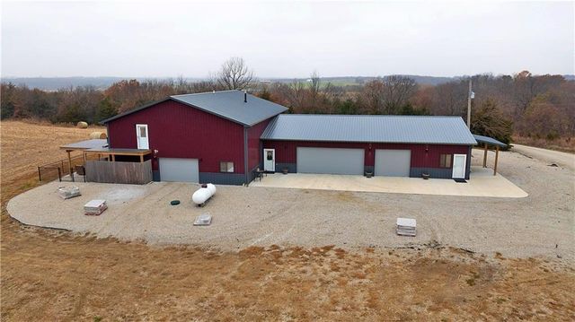 32184 E 237th Street, Ridgeway, MO 64481