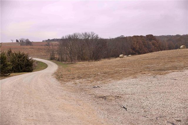 32184 E 237th Street, Ridgeway, MO 64481