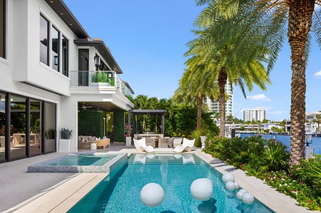 70 Isla Bahia Drive, Fort Lauderdale, FL 33316