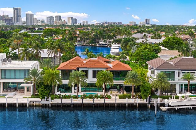 70 Isla Bahia Drive, Fort Lauderdale, FL 33316