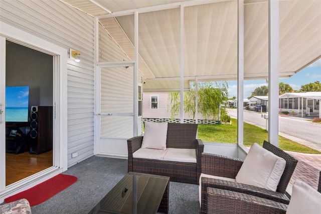 276 PELICAN DRIVE N, Oldsmar, FL 34677