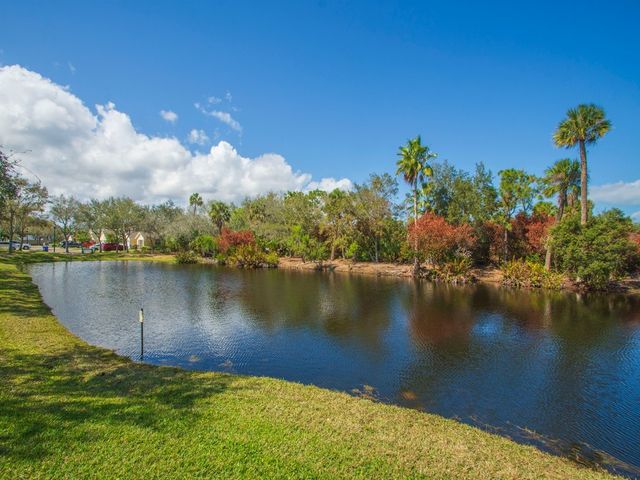 524 6th Street, Vero Beach, FL 32962