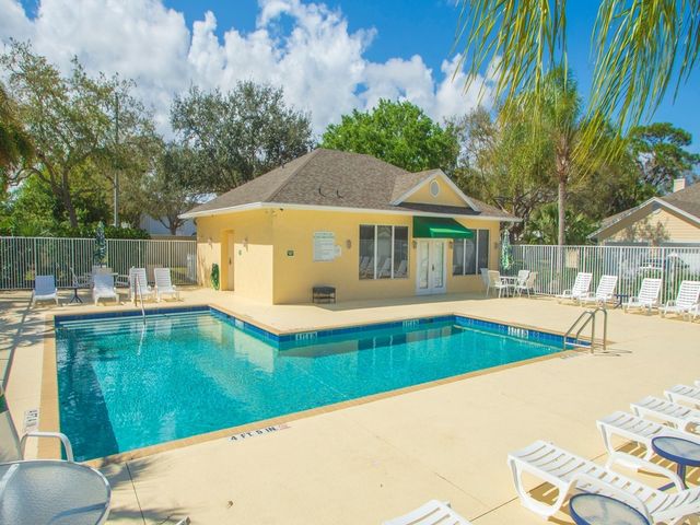 524 6th Street, Vero Beach, FL 32962