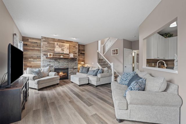 10862 187th Avenue NW, Elk River, MN 55330