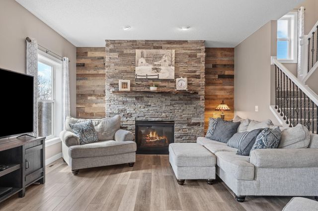 10862 187th Avenue NW, Elk River, MN 55330