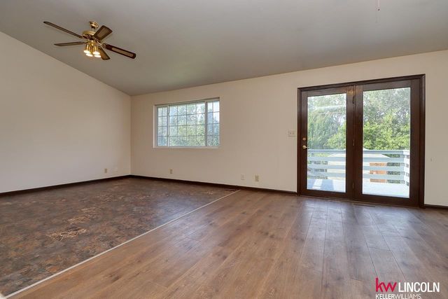 305 W Belmont Avenue, Lincoln, NE 68521