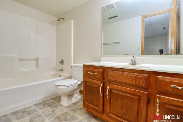 305 W Belmont Avenue, Lincoln, NE 68521