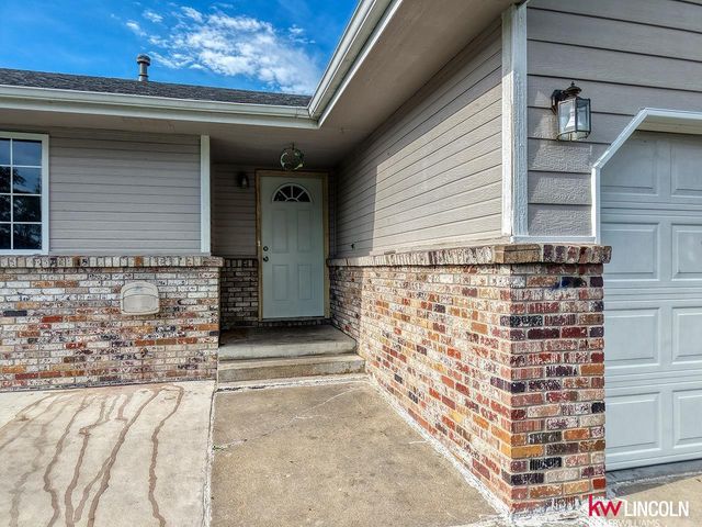 305 W Belmont Avenue, Lincoln, NE 68521