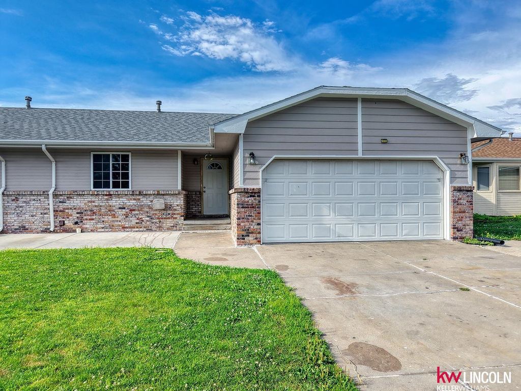 305 W Belmont Avenue, Lincoln, NE 68521