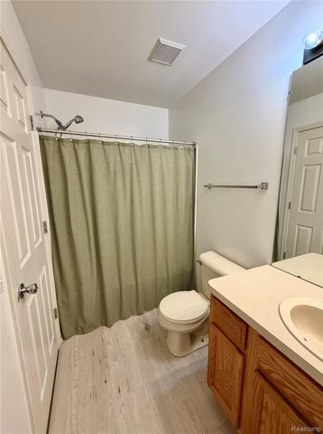 26728 Ashton Drive, Woodhaven, MI 48183