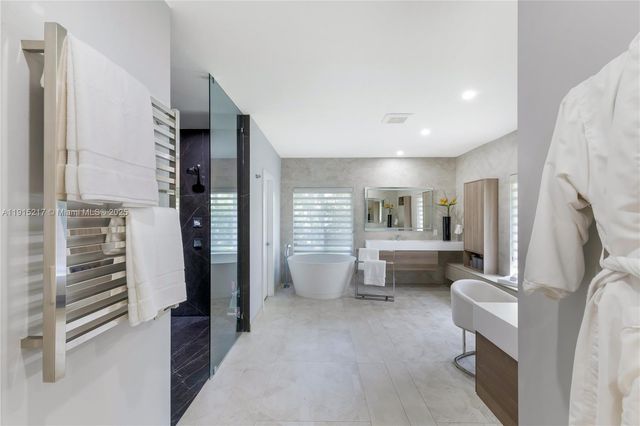 8941 SW 65th Ct 8941, Pinecrest, FL 33156