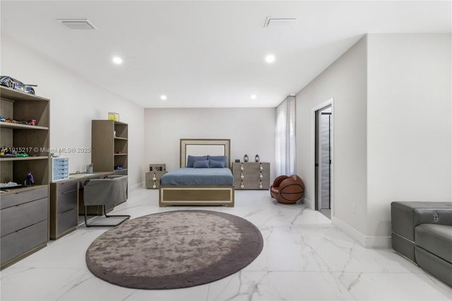 8941 SW 65th Ct 8941, Pinecrest, FL 33156