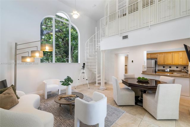 8941 SW 65th Ct 8941, Pinecrest, FL 33156